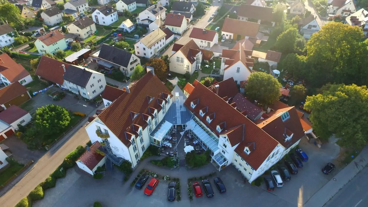 Flair Hotel Zum Schwarzen Reiter Horgau 3*,