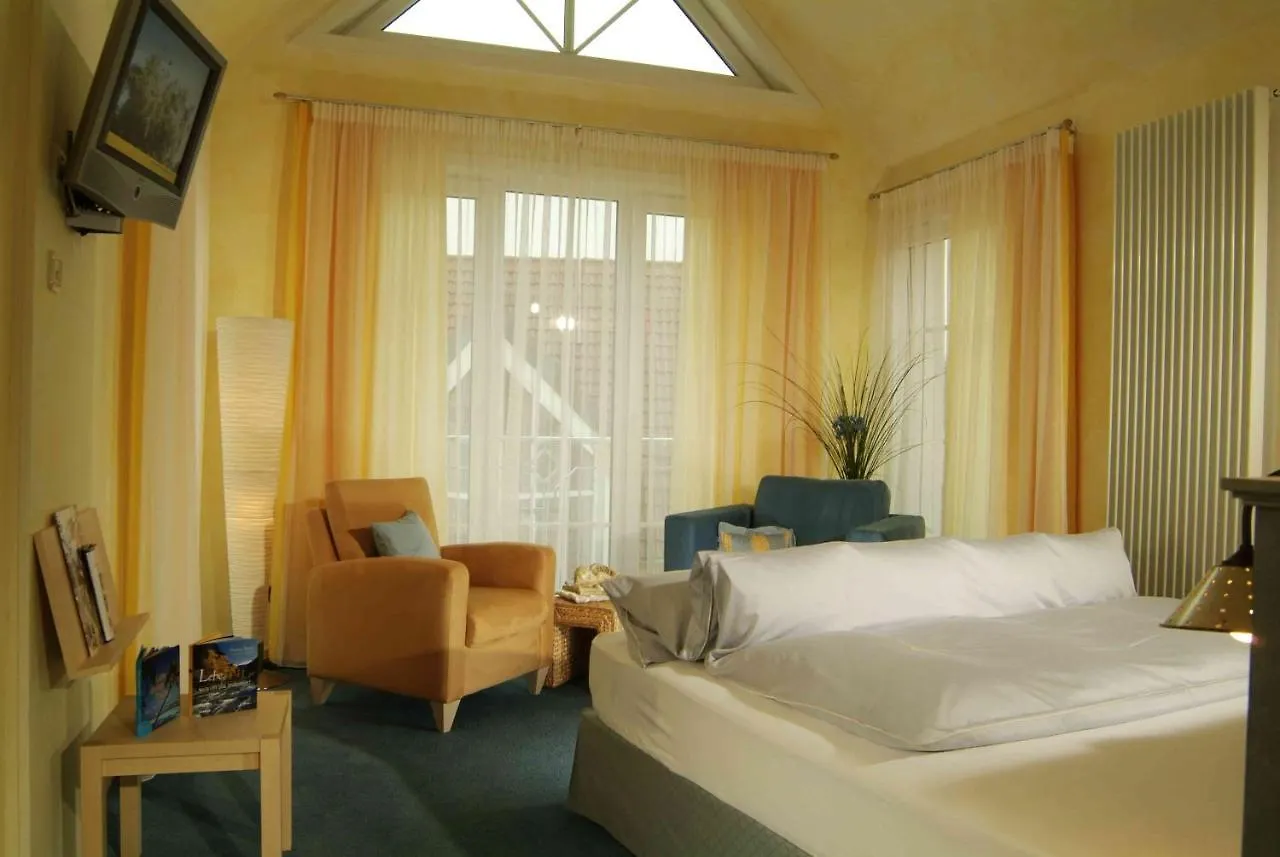 ***  Flair Hotel Zum Schwarzen Reiter Horgau Γερμανία